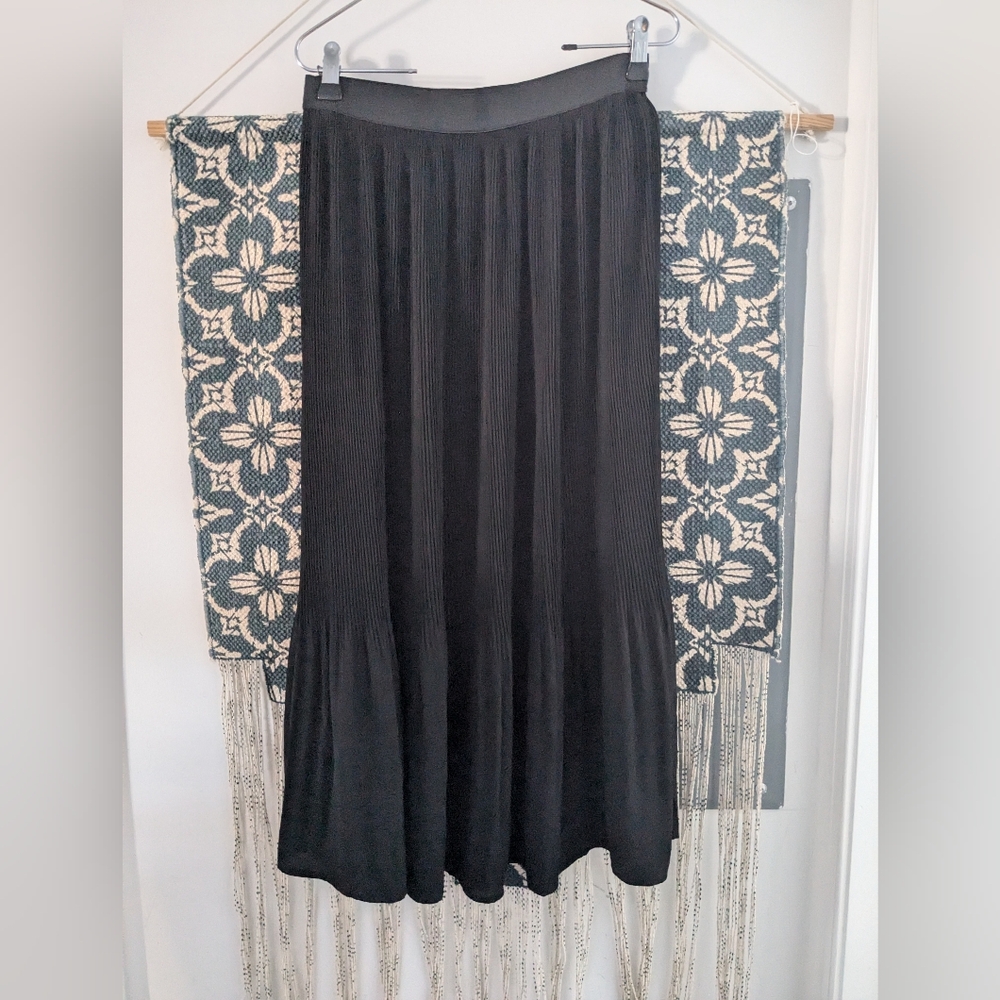 New Gorgeous Adrianna Papell black maxi peasant skirt xs/small